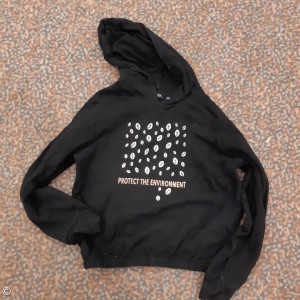 Schwarzer Hoodie, Gr. 152